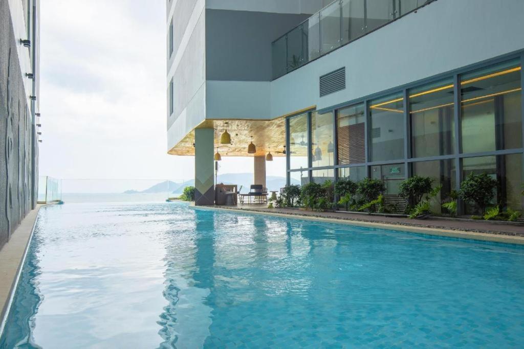 Rollton Ocean View Apartment Nha Trang Luaran gambar