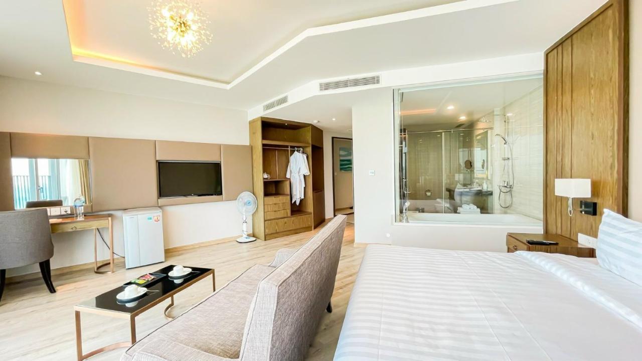 Rollton Ocean View Apartment Nha Trang Luaran gambar
