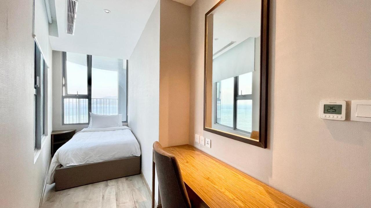Rollton Ocean View Apartment Nha Trang Luaran gambar
