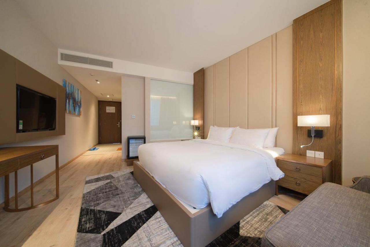Rollton Ocean View Apartment Nha Trang Luaran gambar